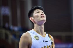开云体育官方网站-巴勒莫球员脚步灵活，射门破门为球队带来胜利的简单介绍