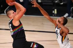 开云体育入口-摩纳哥新秀疯狂冲刺，热火连胜背水一战的简单介绍