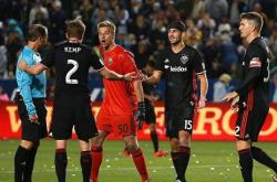 开云体育APP下载-包含哈斯车队力克红牛二队，塞恩斯状态火热的词条